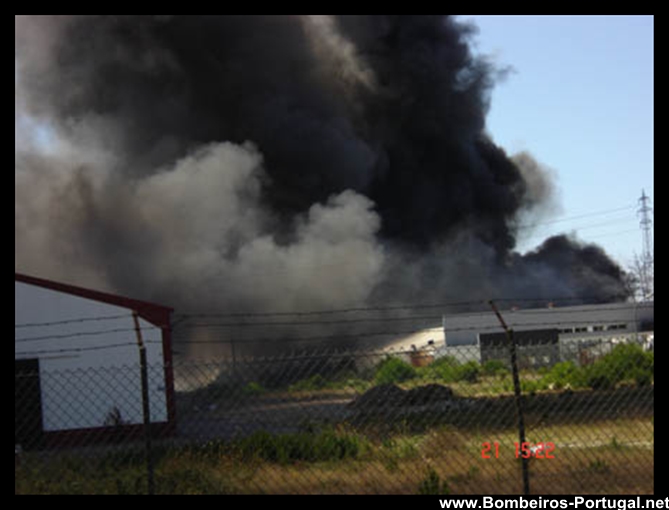 Incendio na fabrica de pneus -Ovar - 1